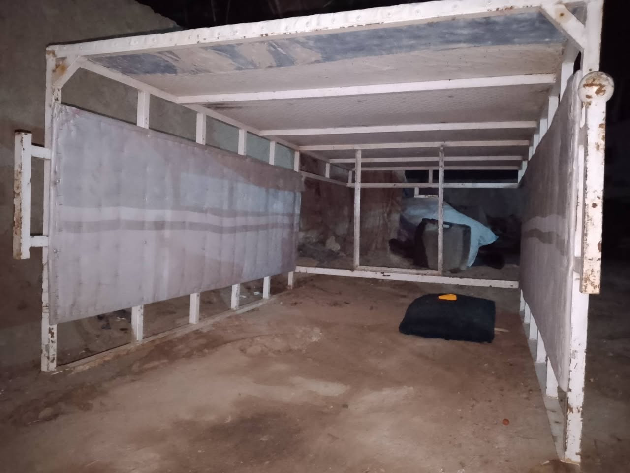 سلام عليكم محجر ستوته MTR
سعر100
مگاني نجف ناحيه الحرية 
مگلف بنشر
***********
