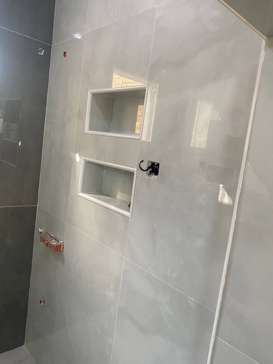 السلام عليكم خلفه سيراميك متفرغ حلاين اليحب يتصل ودلل ***********وتساب
