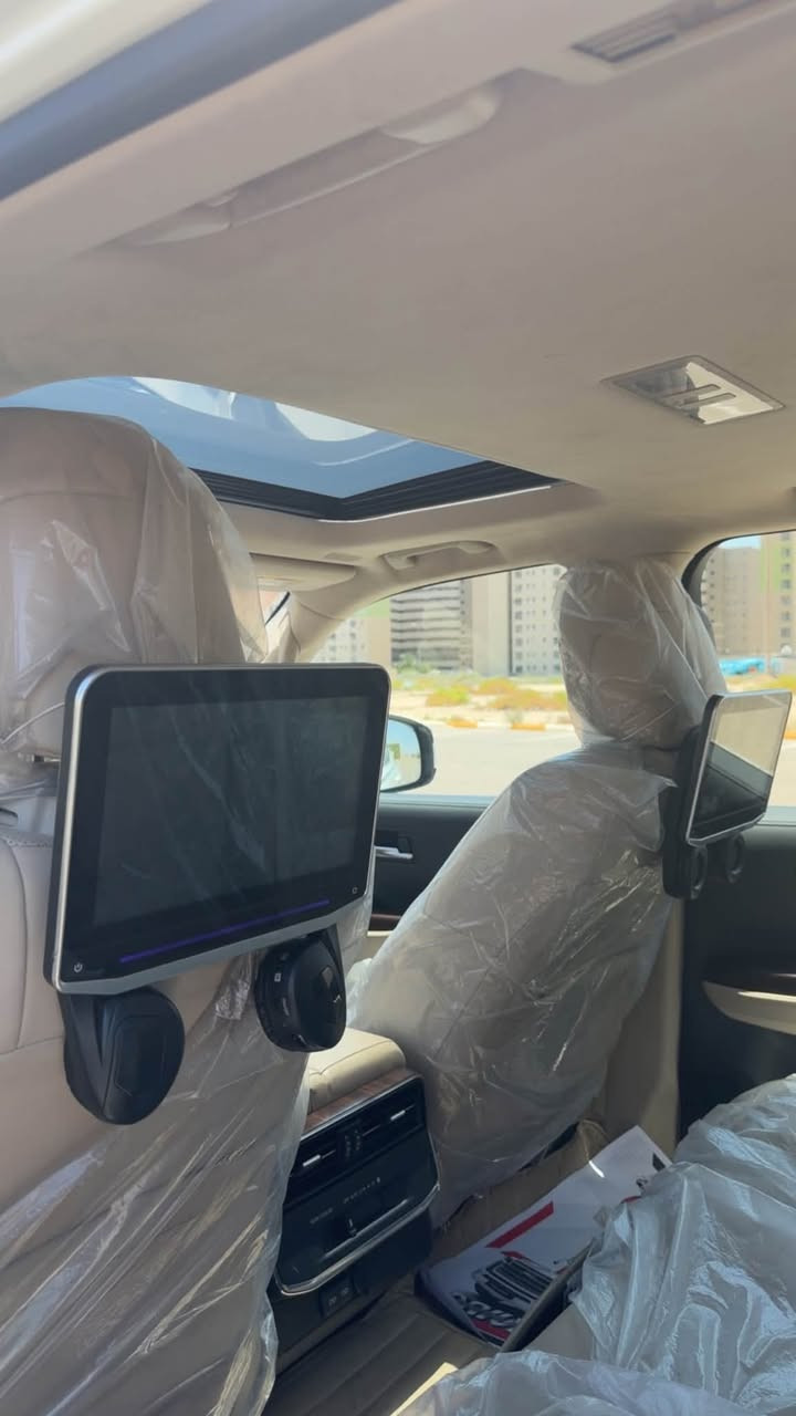 لاندكروز 2024 gxr ساز اصل
كفالة عامة السيارة ماشية /54الف
رقم بغداد تحويل مباشر

ام التطبيق 3 شاشات  
محرك 4000 تنفس طبيعي 

معروفة مواصفات الساز 

مكان السيارة.   بسماية

السعر :690 وبيها مجال بسيط للشراي 

للأستفسار : ***********
