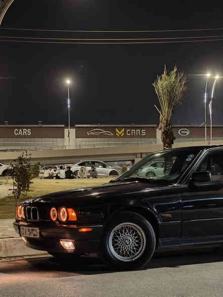 السلام عليكم
بي ام موديل 1991 525i اوتو محرك كبس لا صرف ولا بخار ما بيه ضرر قوي ولا دواخل بس معجون تصفيات 
سنويه لل29 رقم اربيل هزه فحص جديد قبل كم شهر سويتهن كامله بدون نقص داخله نظيف
السعر 65
رقم تلفون : ***********
