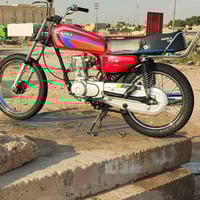 دراجة للبيع • نضيفة • مفتوحة مرة وحدة