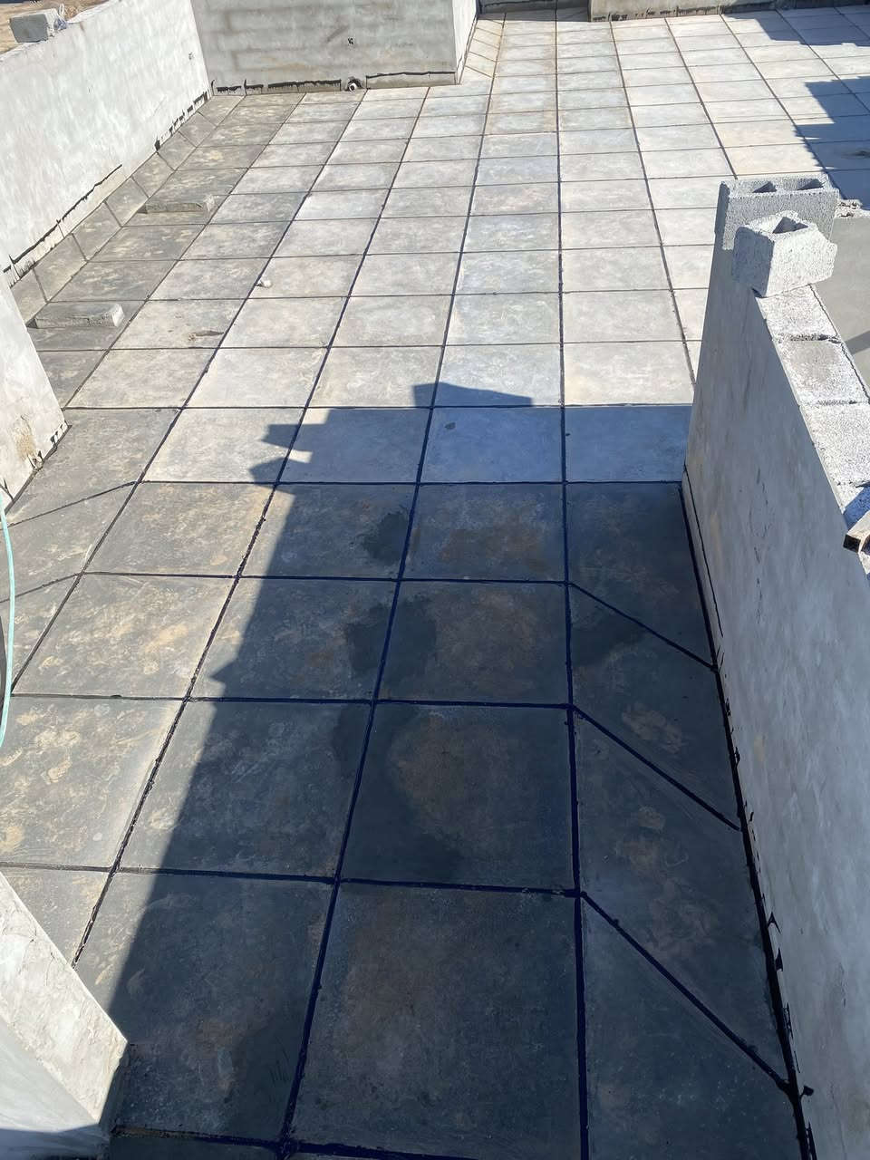 حافظ على بيتك من الرطوبه 
وبعمل يدوم لسنوات وبشرط الضمان 
نحن الافضل في مدينه سامراء وصلاح الدين 
وقلع الماستك القديم واضافه الماستك الجديد 
وتطبيك الاشتايكر ومع خبره تدوم ل17سنه في العمل رقم هاتف ***********
