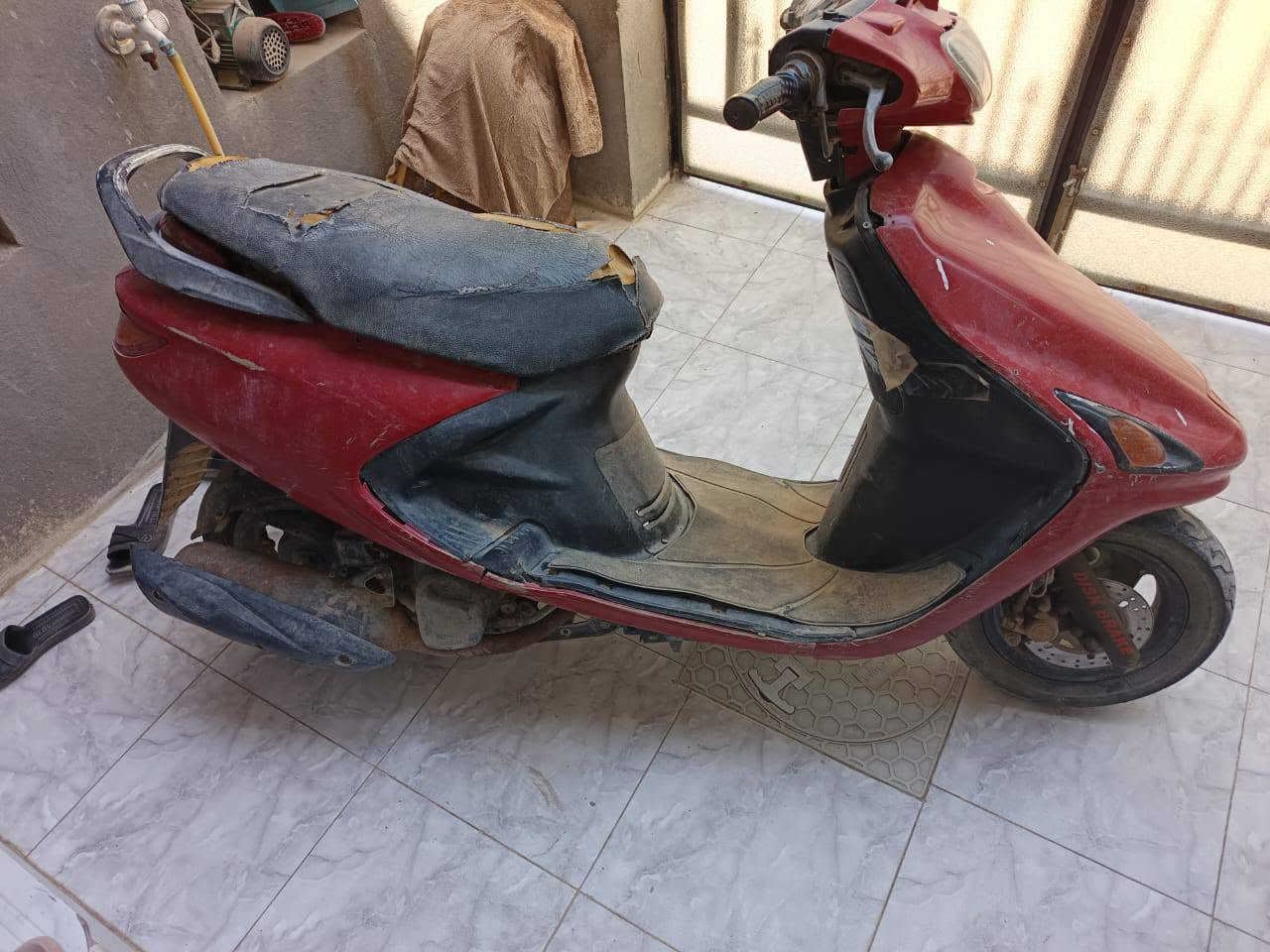 سلام عليكم من رخصه ادمن عندي دراجه للبيع فراشه فحل شغل بس بيه تصليحات بسيطه سعر 200 بيه مجال مكاني حله حي العسكري نهاي 30


**إذا كنت صاحب هذا الإعلان وتريد حذفه لأي سبب، رجاءا أرسل رسالة إلى الدعم الفني**