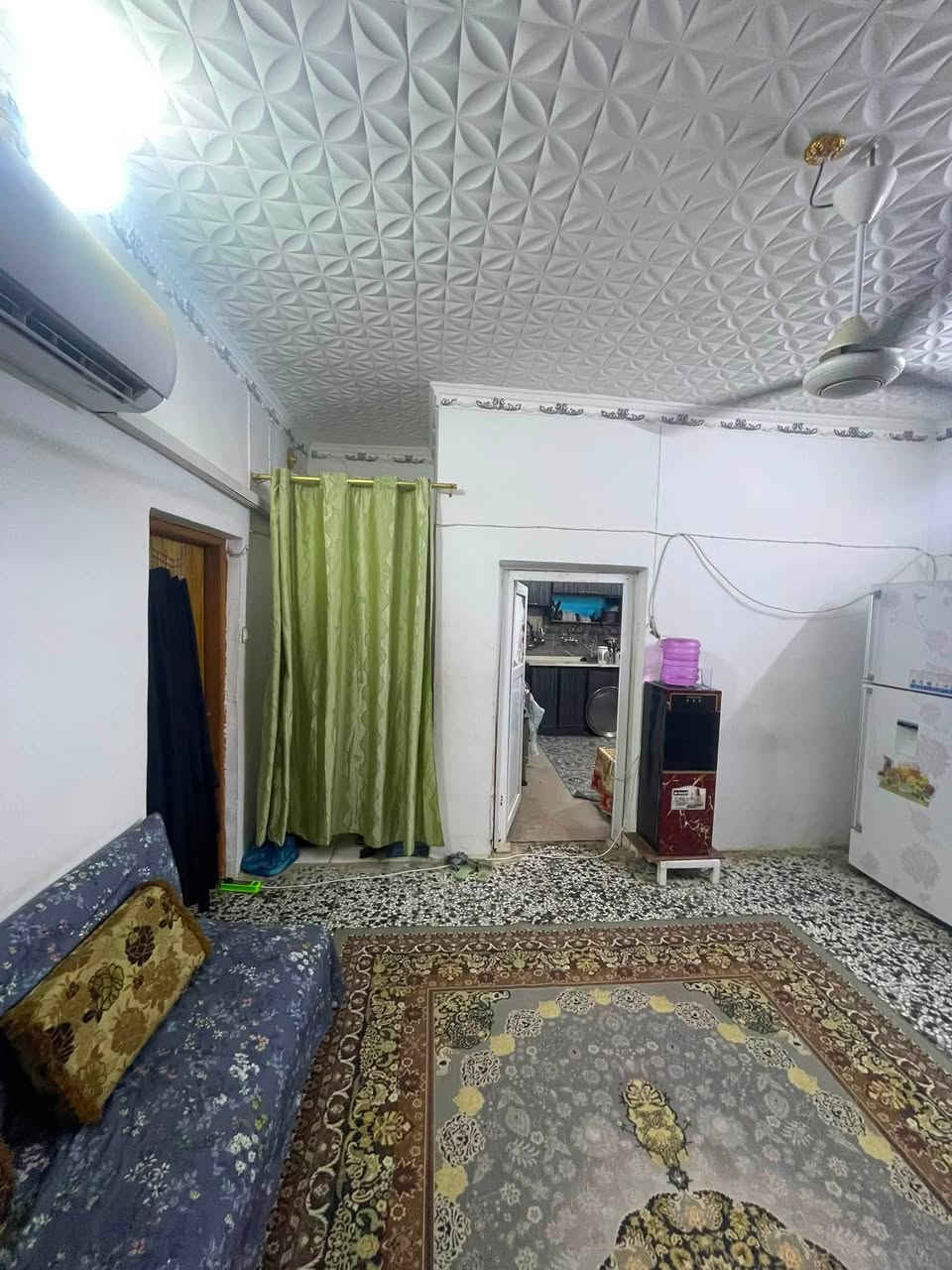 � دار للبيع – في حي الزهراء

✨ فرصة مميزة للسكن

🔹 المساحة: 100 م² (10×10)
🔹 الواجهة: 10 م
🔹 النزال: 10 م
🔹 الشارع: 6 م
📍 الموقع: حي الزهراء – خلف شارع 20

مواصفات الدار:
✔️ طابقين
✔️ 4 غرف نوم
✔️ صالة
✔️ استقبال
✔️ مطبخ
✔️ صحيات داخلية وخارجية
✔️ الدار نظيفة جداً ومرتب وجاهزة للسكن

📞 للاستفسار: ***********

🏢 مكتب جوهرة النجف للعقار
