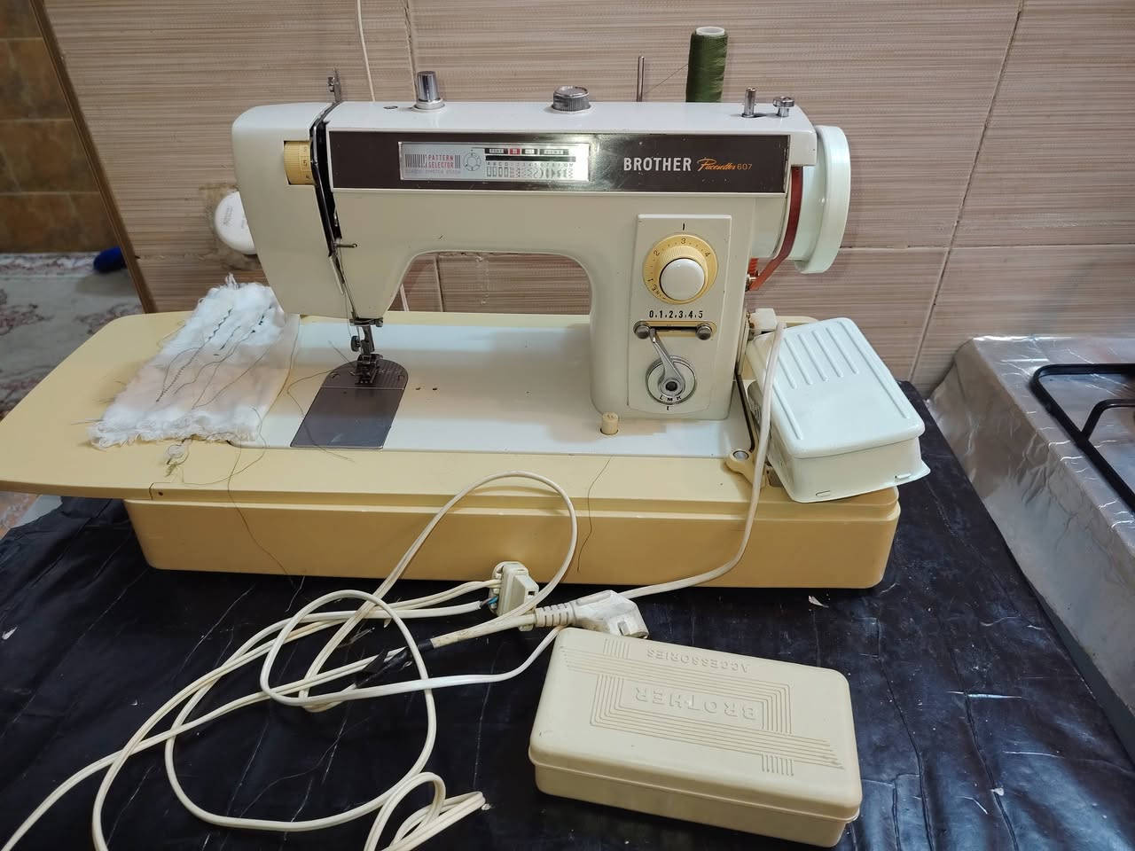 براذر مؤسسة بلاديه استعمال قليل جدا واضحه نضافته ٢٣٠


**إذا كنت صاحب هذا الإعلان وتريد حذفه لأي سبب، رجاءا أرسل رسالة إلى الدعم الفني**