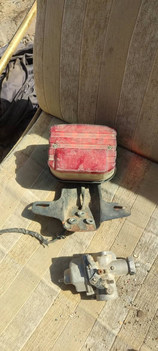 السَلٱمٌ عـَلـْيگم غراض اربعة كير لبيع مكان الكادمية كلمن وسعرة


**إذا كنت صاحب هذا الإعلان وتريد حذفه لأي سبب، رجاءا أرسل رسالة إلى الدعم الفني**