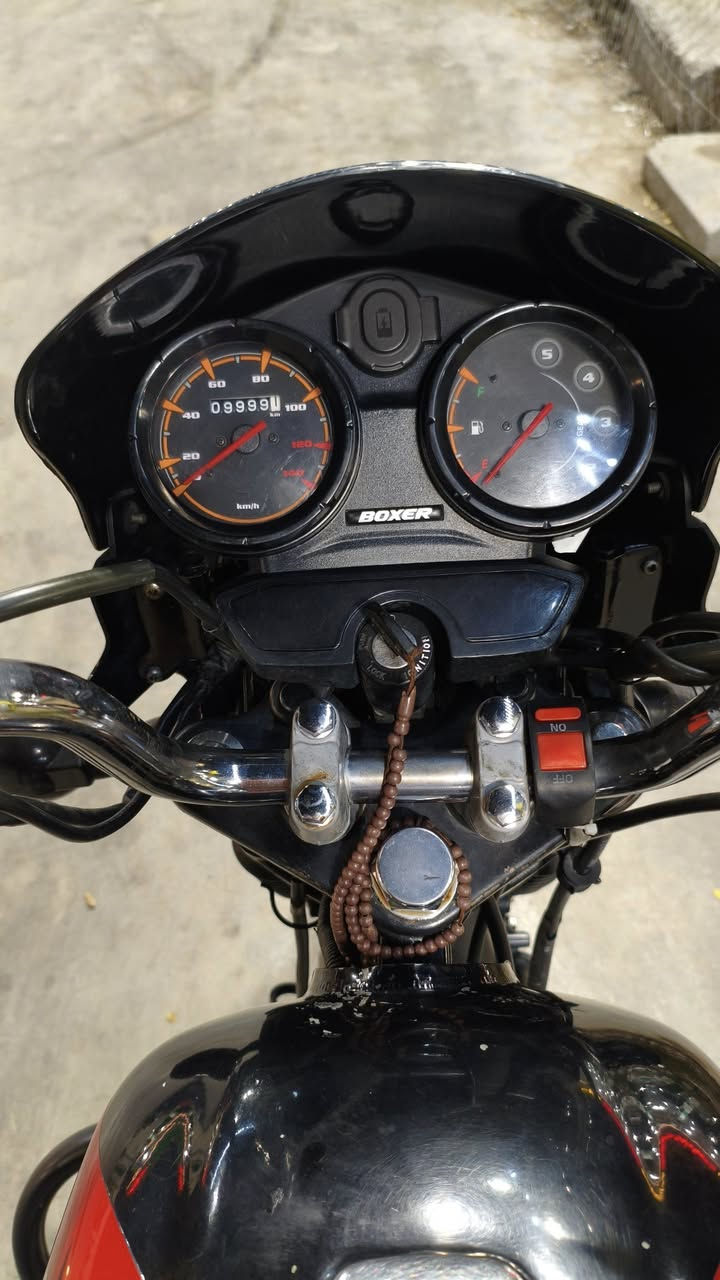 سلام عليكم بوكسر 23 كفاله عامه رقم بغداد  تحويل ثاني يوم نقصه سايق فقط 
السعر 2450 وبيه مجال شي بسيط المكان بغداد الحسينيه الراشديه *********** موجود حاليا
