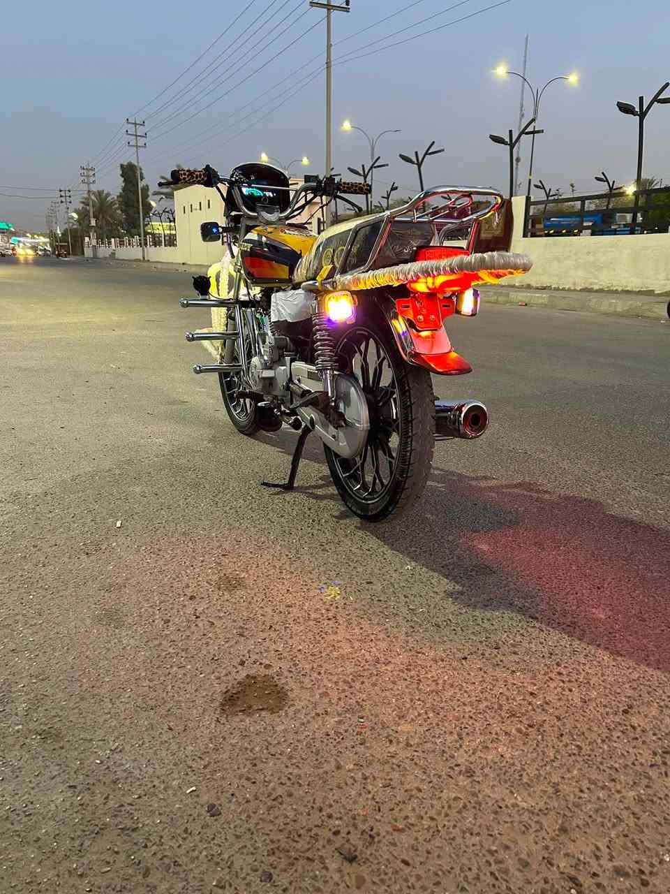 دراجة أيراني موديل 24 محرك150cc
محرك ناعم صوتة زلال لا تبخير ولا تدخين

كهربائيات كلها شغالة

سعر 700وبي مجال 

لتواصل ***********
