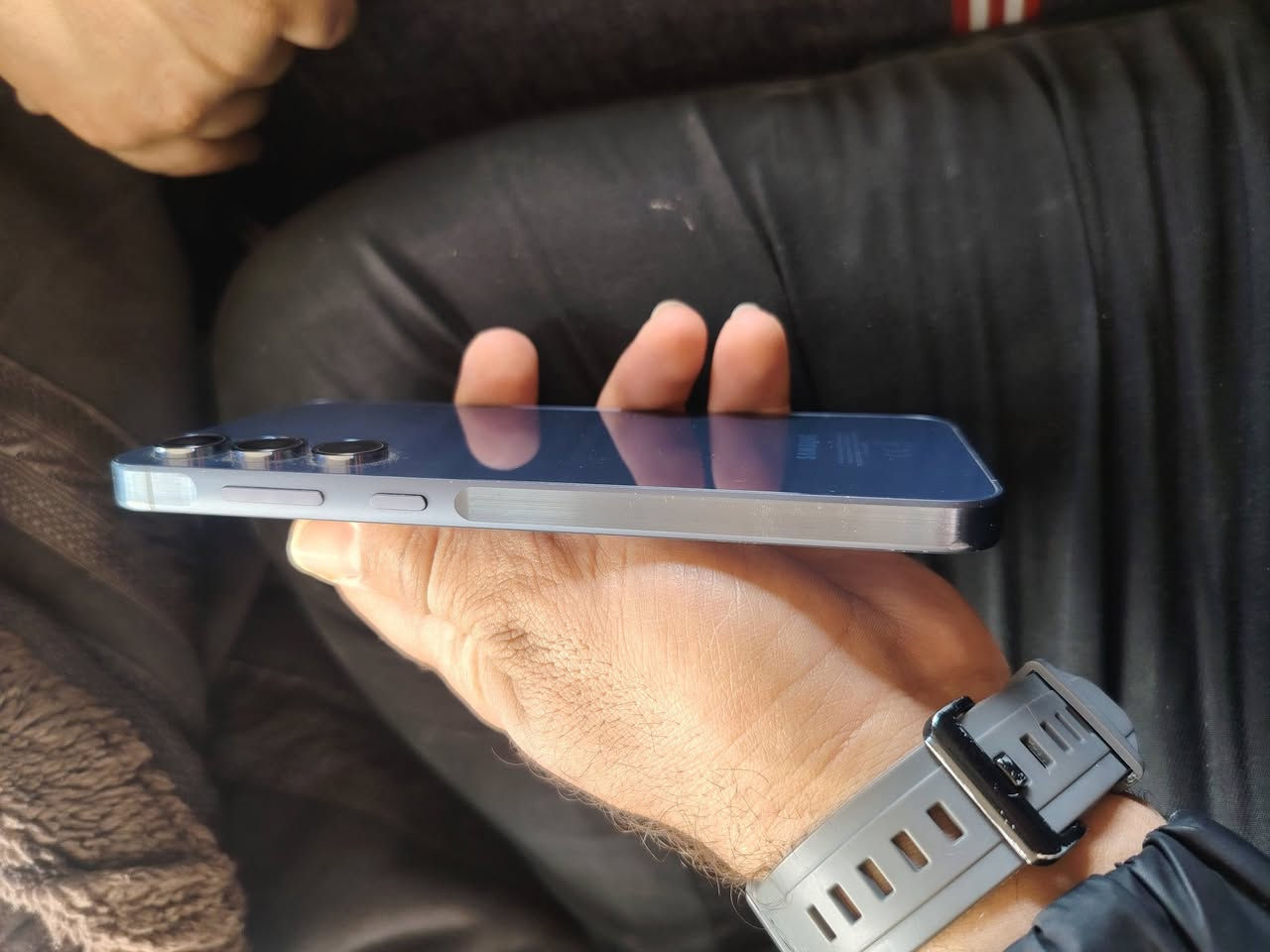 السلام عليكم اجهزه العدد 2 البيع

1.سامسوك اي55 استعمال قليل ذاكره 256 /8 ويا فقط شاحنه اصليه بعده بل كارتونه  السعر 340 اوبي مجال بسيط

2. انفنكس نوت 40 شاشه عدله مو منحنيه نضافته 100/80 ذاكره 256/8 ويا فقط شاحنه لاسلكي فقط السعر 175 اوبي مجال بسيط
*********** وبي واتساب
