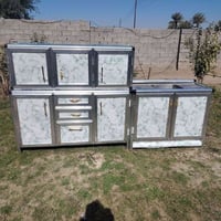 كاونتر 3قطع نظيف كلش السعر ١٨٠ وبي مجال الشراي يتفضل خاص او يتصل 07801...