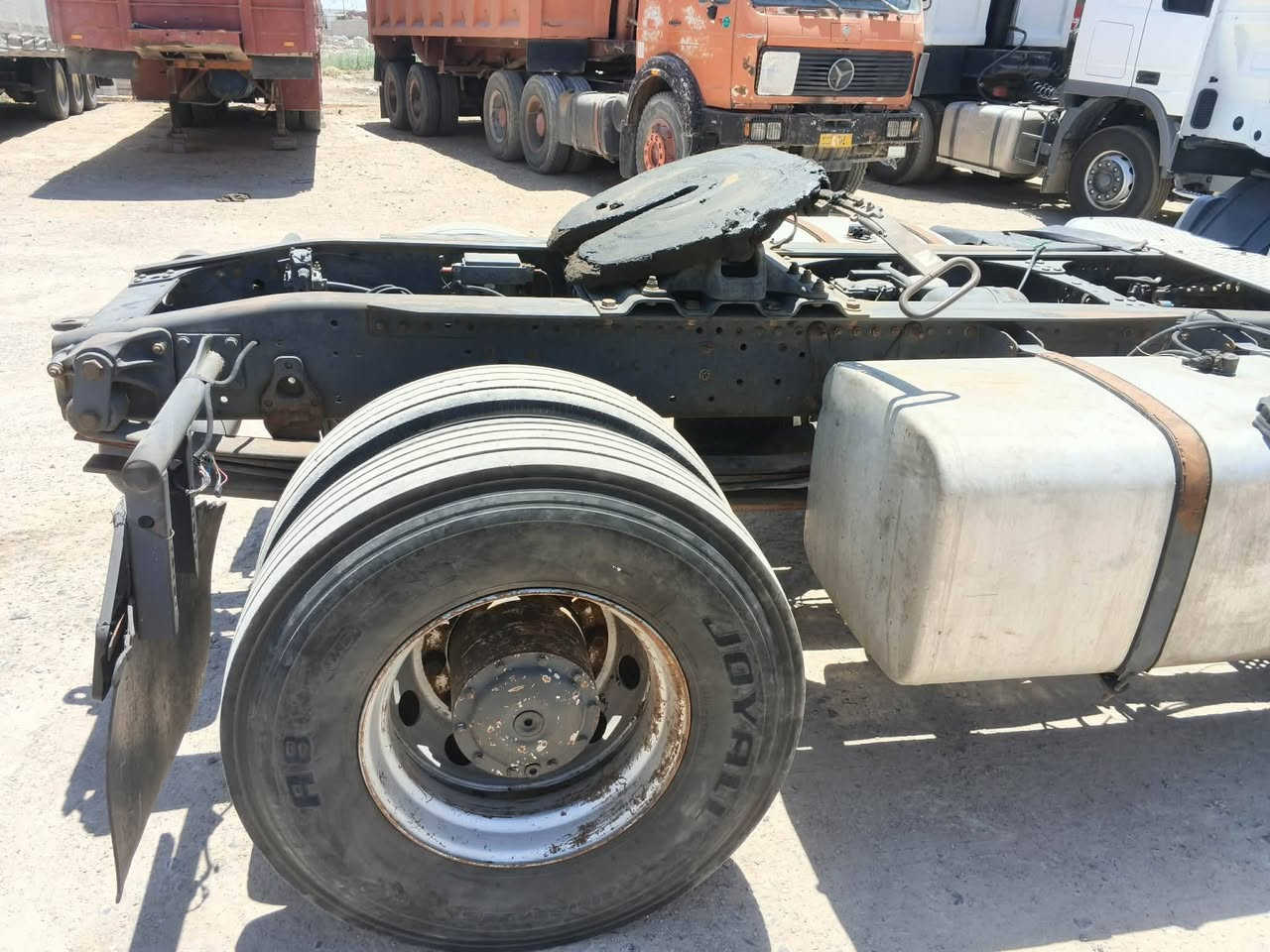 سلام عليكم للبيع اكتروز تك سبرنك 20/40 رقم بغداد.
 بسنويه فلات ذات جوانب.   
مكان واسط معرض الكعبي ***********
