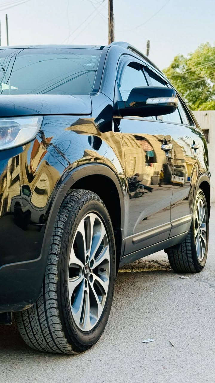 السلام عليكم سورنتو موديل 2014 رقم اربيل الدولي الجديد  بسمي  سنويه جديده فحص جديد
مكفوله من الضربه والصبغ والتبديل والبارد 
محرك 2400 
فول مواصفات عدا بصمة 
بانوراما ، تحكمات جهتين ، كامره ، سبعة راكب 3 قطع تبريد ، حساسات اماميه خلفية ، لد امامي لد خلفي ، مري شفط اشاير بالمري ، كشافات ، اناره داخلية محيطية بالابواب والدوسات 

مكاني بغداد الدوره 

السعر / 155 بيه مجال بسيط 
***********
***********
