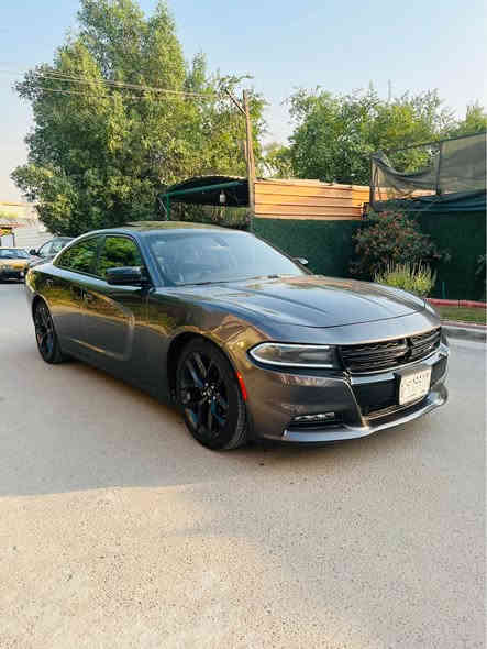 سلام وعليكم جارجر 2021 sxt بلاص سيارة فول مواصفات فتحة كشن ميموري كشنات تدفئة وتبريد السيارة حادثهة بنيد فقط بدون دواخل ماشية 55 الف ميل مكانهة بغداد 
سعرهة 228 وبيهة مجال 
*********** بغداد
