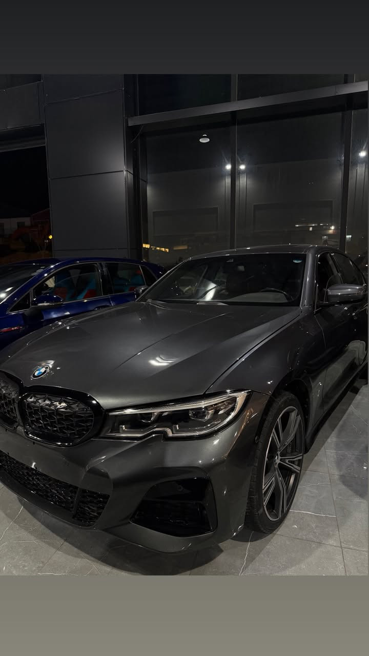 BMW 3 series 330 Xi 2022
للبيع…
بي ام دبليو ٣٣٠ اكس درايف…
موديل:٢٠٢٢
السيارة بيها قطتعين صبغ..
ممشاه ٤٥ الف..
بدون دواخل… 
للاستفسار ***********📞
