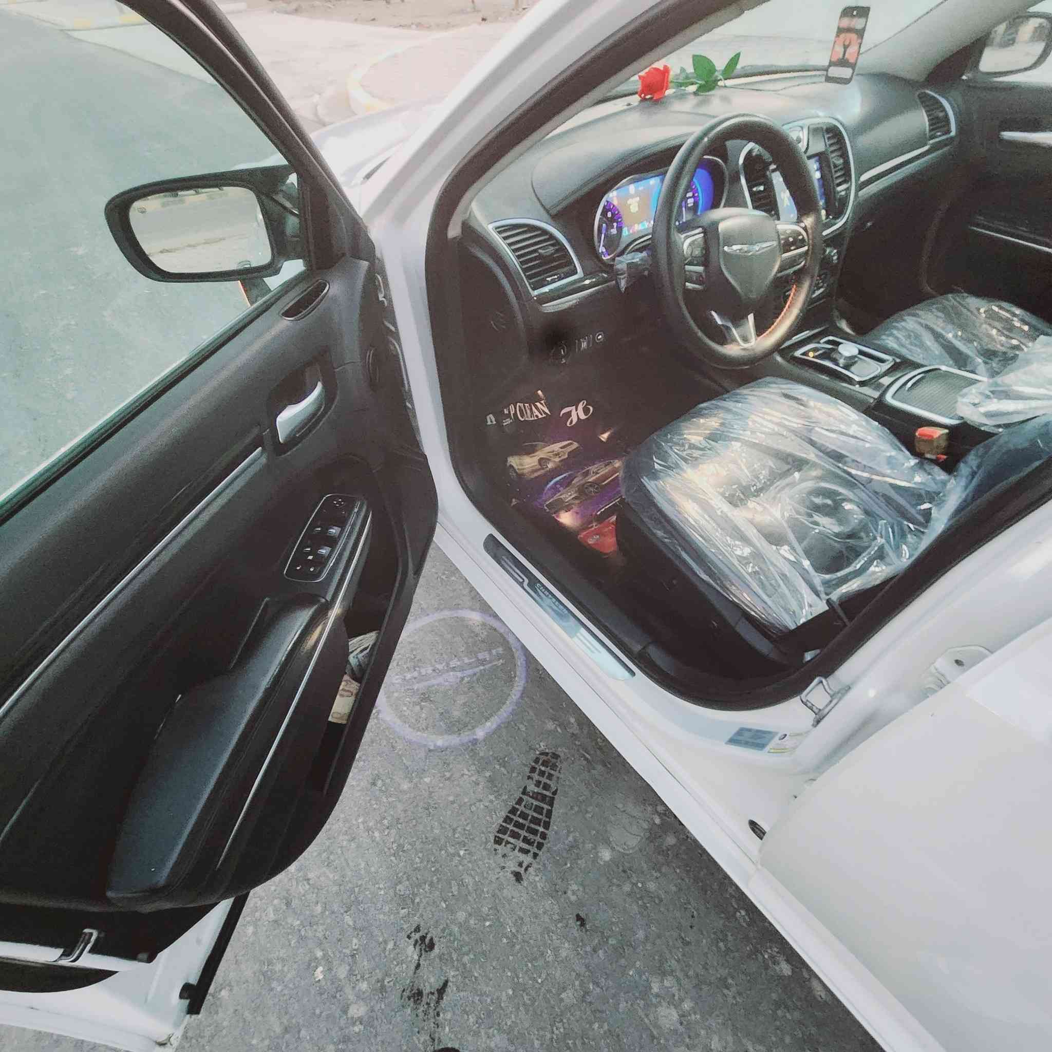 سلام عليكم 
اوباما للبيع 
موديل 2017
وارد كندي
رقم اربيل دولي بأسمي شخصيا
2ويل محرك 3600
ماشيه 89 
كلين تايتل كفاله محرك كيرك حداديه تايرات جدد
كل نقص ما بيهه ان شاءالله
فئة لمتد فول 
للاستفسار اتصال ع الرقم *********** بي وتساب
مكانهه ديوانيه
