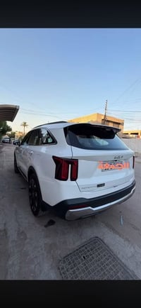 سورنتو ٢٠٢٥ • ضمان دولي • ٧ راكب