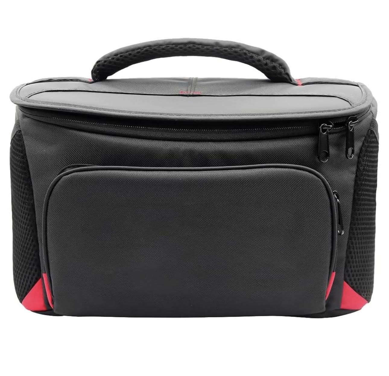 حقيبة كاميرا كانون (Canon) سوداء مدمجة، مصممة لكاميرا واحدة وعدسة صغيرة.
مصنوعة من قماش متين ومرن.
تتميز بجيوب متعددة للملحقات الصغيرة مثل البطاريات وبطاقات الذاكرة.
مزودة بحزام كتف وحلقات لحملها على الحزام.
تأتي مع غطاء حماية من العوامل الجوية (مطر وثلج).

للإستفسار تفضل خاص


**إذا كنت صاحب هذا الإعلان وتريد حذفه لأي سبب، رجاءا أرسل رسالة إلى الدعم الفني**