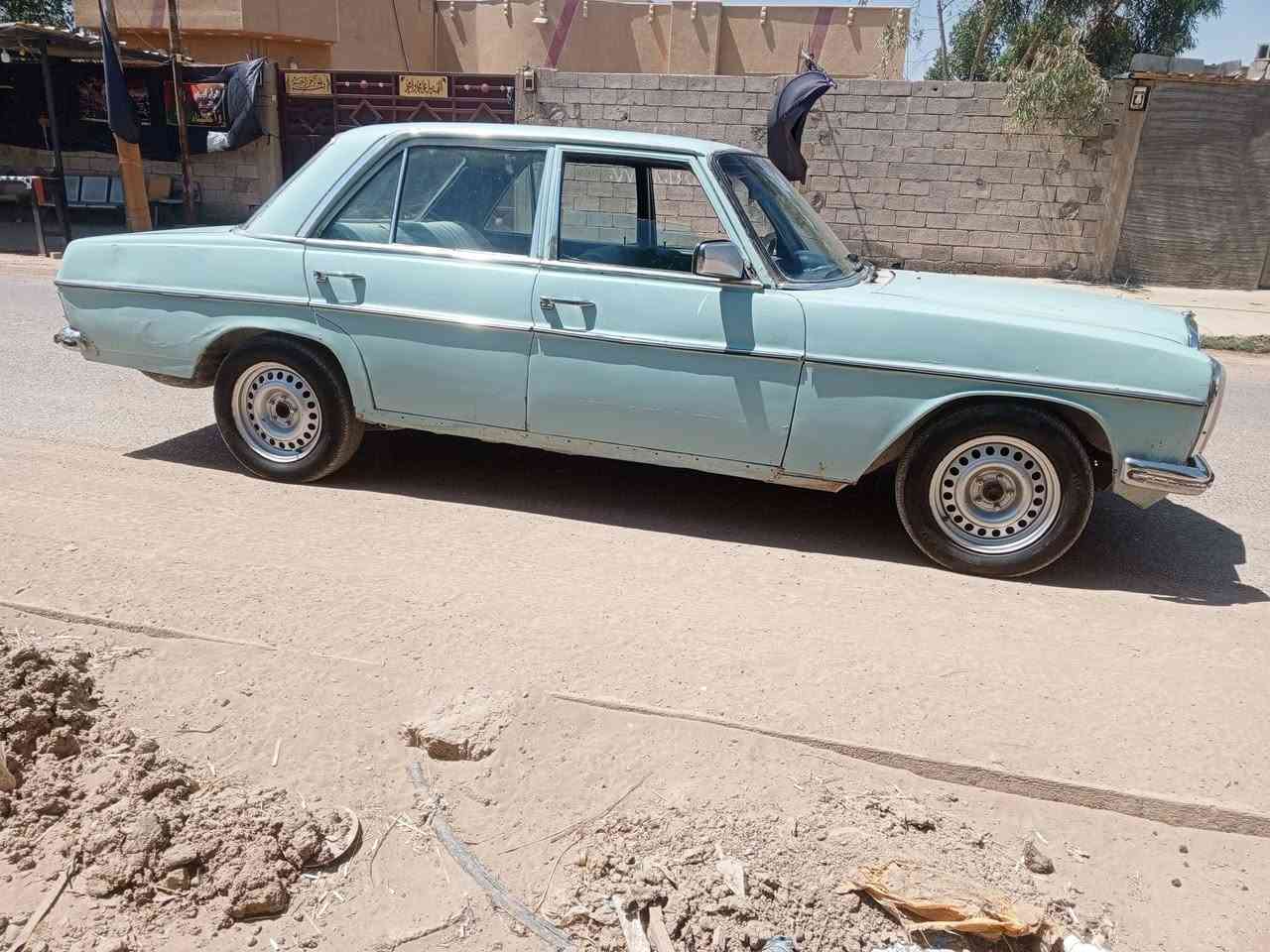 السلام عليكم. 

للبيع مارسدس عنجه موديل 1976 

رقم صلاح الدين باسمي تحويل مباشر مكينه كير ياباني 

سعرهه 45 

*********** للاتصال

***********
