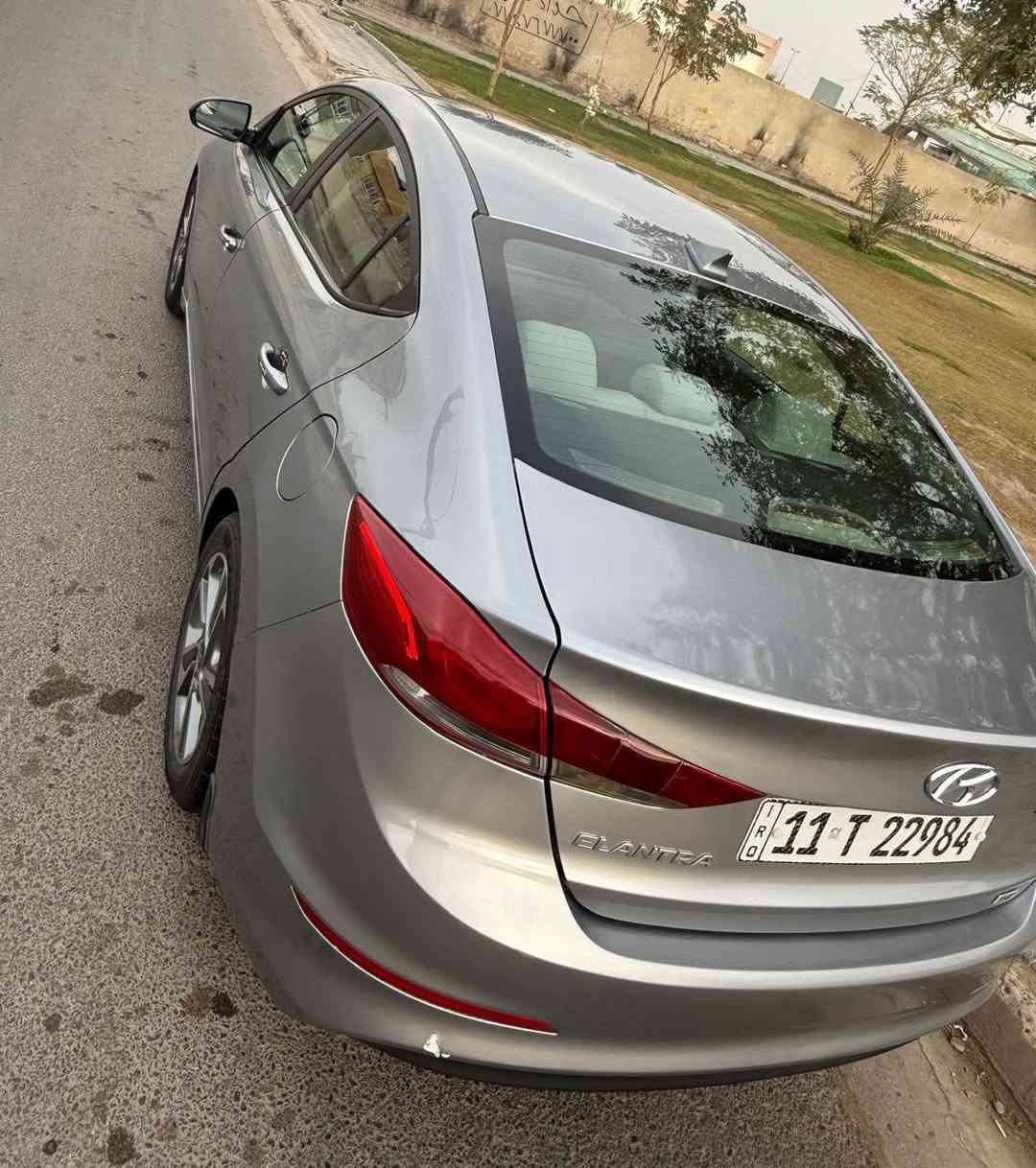 السلام عليكم النترا وأرد امريكي2017 رقم بغداد الجديد سيارة جديده كير مكينه تبريد صدر امامي خلفي كله مكفول تخم تاير جديد باتري جديد حادثها جاملغ خلفي وقبق جنطه  
السياره ليبل واحد ماشيه136
مكان بغداد السعر 117
للاتصال ***********
