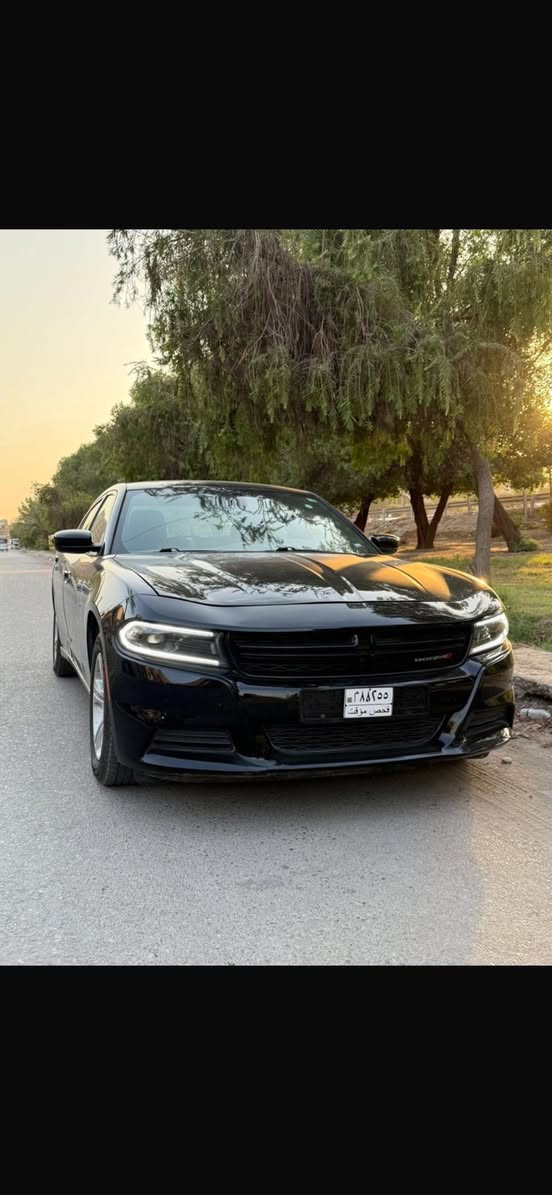 دوج جارجرsxt 2023 شاشه جبيره حساس خلفي تشغيل عن بعد وسستم صوت
تبديل قطعتين جاملغ وباب نفس اللون بدون دواخل  وايرباك جانبيه بيه وراجع سستم السياره جديدا جدا
ماشيه 36000 الف ميل بامريكا فقط مماشيه بلعراق .. 
الاتصال وتس اب 
*********** 
او الاتصال 
***********
السعر  21500 دولار وبيه مجال بسيط بدون رقم 
يعني 215 ورقه بدون رقم
