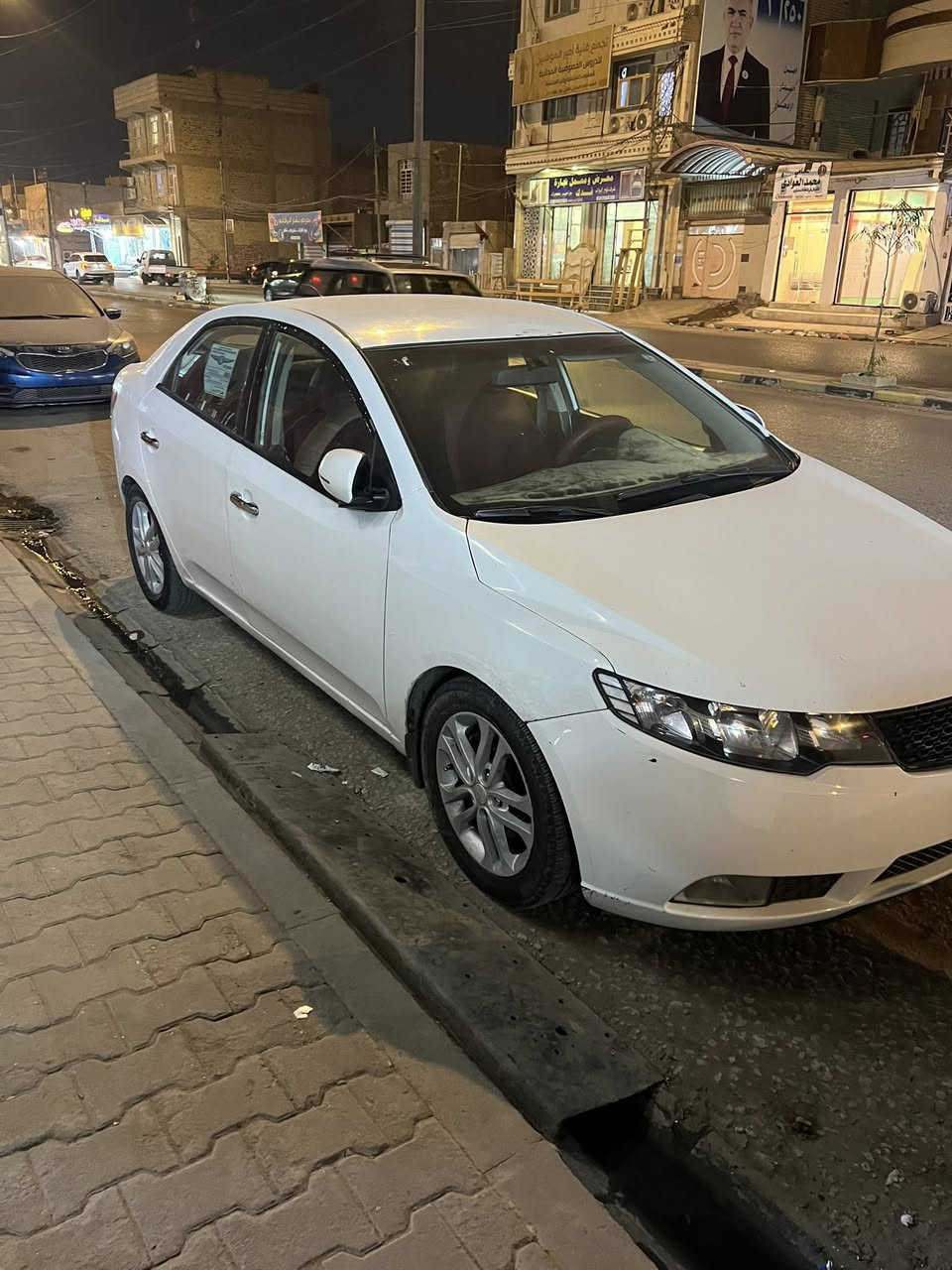 للبيع او مراوس سيراتو 11 بيه جاملغ خلفي وأمامي جهة العبري وبني مبدل مكينه كير تبريد حداديه تخم تاير باتري سلف مشط كهربائيات كله مكفول رقم دولي الجديد سنوية 30 وكالة بأسمي السعر 85 وبية مجال العنوان نجف ***********
