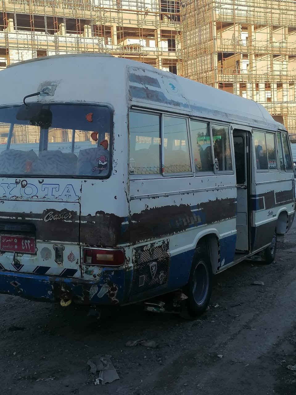 السلام عليكم كوستر للبيع قمبوره مديل ٨٢ سياره بلاديه مكينه اصلي ٨٢ كير اكسن بلادي سياره كلها بلاديه رقم تاميم  سياره بل موصل الاتصال على الرقم *********** او***********
