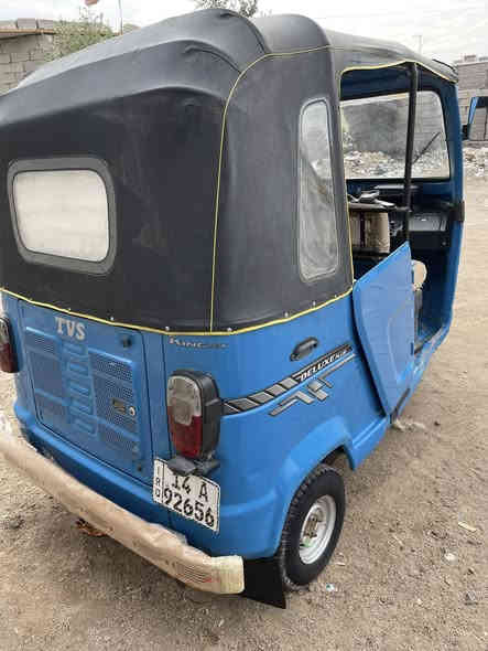 السلام عليكم TVS موديل ٢٢ شهر ٤ رقم وسنويه باسم الشركه مكينه مجفته تجفيت شركه السعر ٦ و ٨٠٠ 
رقمي ***********
رجاءً المو شراي لا يتصل 
عنواني دور شرطه
