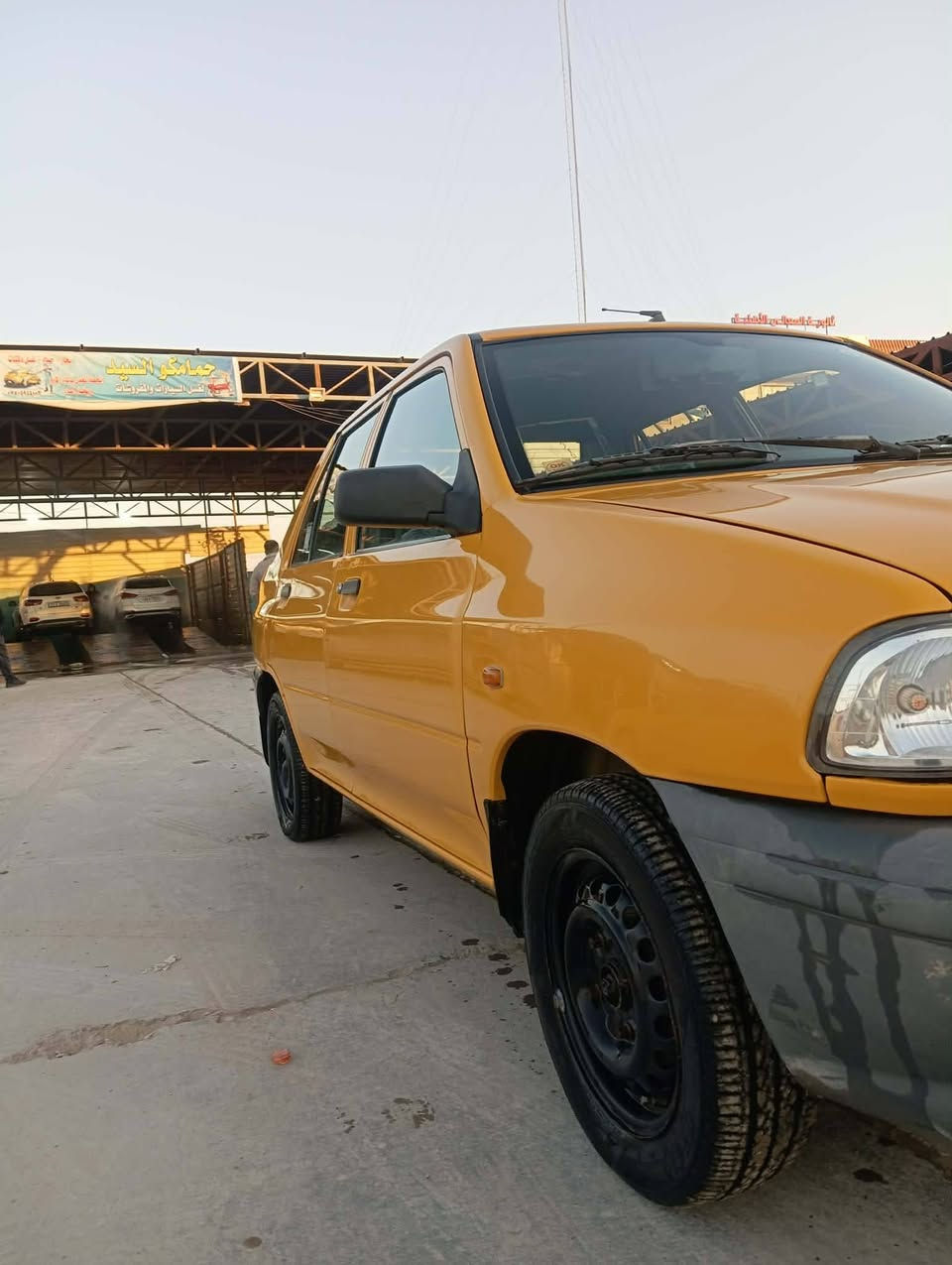 السلام عليكم
سايبا للبيع موديل 23 كفاله عامه 
عده دحجه باب السائق بصيطه جدا 
ماشيه 63 حقيقي  كير مكينه كفاله لاتنقيص ولا تبخير 
رقم قادسيه  بأسمي مصفره هيئه وغرامات 
مابيه نقص اي شي كبل للشارع 
ملاحظه /// 
السياره عليه ادامه كامله مشط ستيرن وحداديه وباور البارحه شادهن 
تخم تاير جدد  بلك واير بلك جويتر عبوه فيت بم  مجاول  كله جديد
عنوان الديوانية ام الخيل 
السعر 67 وبيهه مجال قليل خاص ما اجاوب رجاء اتصل وتدلل 
***********
