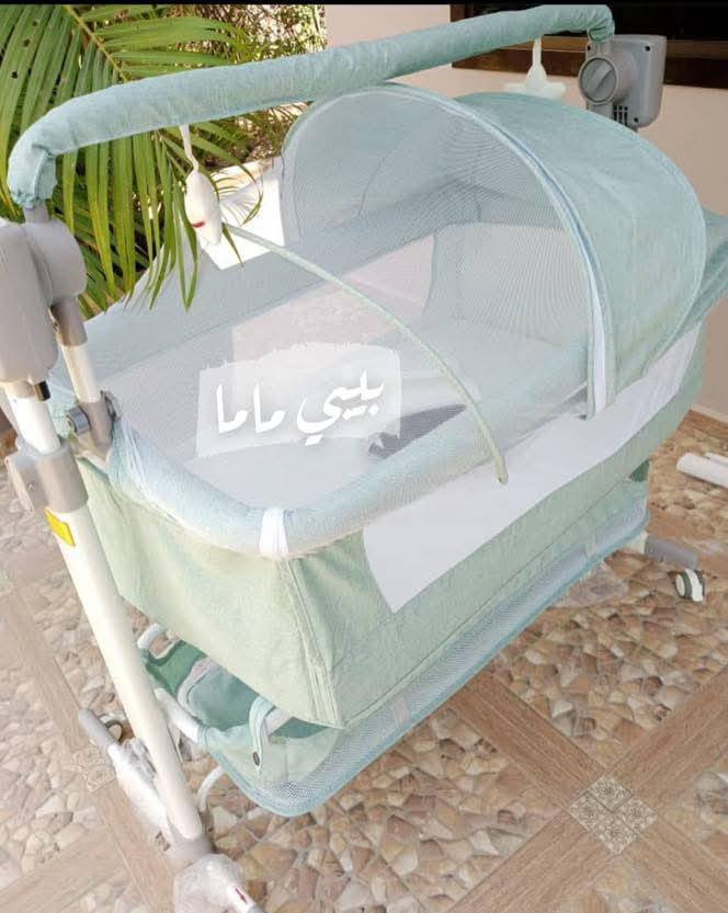 سرير كريكوت ثابت وهزاز كهربائي بس الهزاز ميشتغل موضح بمقطع فديو بالمنشور
 ملاطات ماركة ماني من امزون عدد2 كهرباء ويشتغلن على باتريات شحن بس وحده مستخدمه مره فقط.والثانيه بالجيس....  وكرسي... مكانهم البياع الشرطه الخامسه...


**إذا كنت صاحب هذا الإعلان وتريد حذفه لأي سبب، رجاءا أرسل رسالة إلى الدعم الفني**