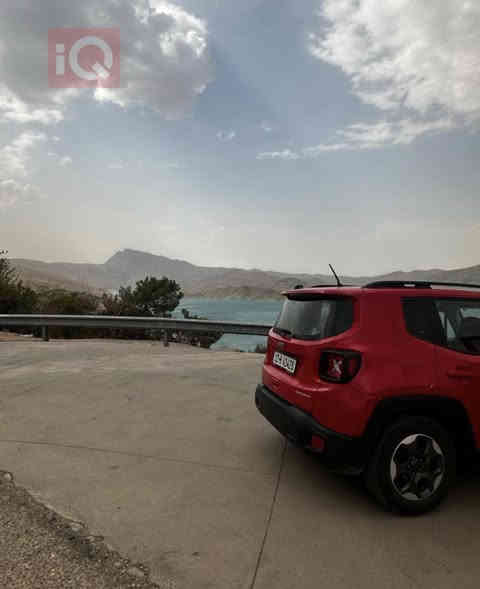 جيب رينجيد 2018 بدون حادث فقط دعامية ( كلين تايتل ) لاصبغ ولا ضربة و السيارة باسمي رقم بغداد الانكليزي هزة وسنوية  جديدة متتعب بالتحويل . كير ومحرك وتبريد خير من الله.محرك 2400 المرغوب يعني حتى بانزين عادي تسحگ ، لايتات زينون اصلي ، شاشه كار بلي ماشية ٩٥ الف كيلو  دواخل نظيفة جدا صدر حلو تخم تايرات جديد ودسكات جدد مبدللهه.. السيارة فول مواصفات عدا فتحة السقف، الله شاهد السياره مموكفتني ابد بس بانزين ودهن 
 السعر135$ وبيها مجال مكاني بغداد العامريه
هذا رقمي وبي واتساب ***********
