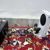 متوفر اكس بوكس سيراس اس ذاكره 512 جهاز نضيف مثل ماموضح بل صورهًمع كامل...