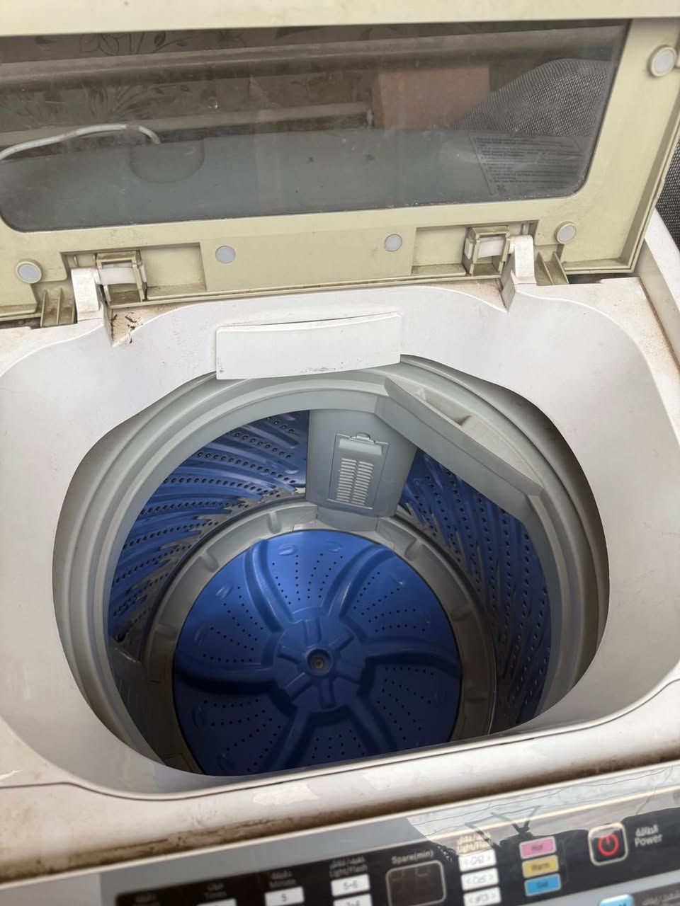 للبيع غساله وحده عاديه والثانيه اوتماتيك اخو الجديد كلش نظيفه مستعمله كم شهر ماركة دنكا وزن ٧ كيلو والثانيه ماركة LG  وزن ١٢ كيلو بغداد, العراق


**إذا كنت صاحب هذا الإعلان وتريد حذفه لأي سبب، رجاءا أرسل رسالة إلى الدعم الفني**