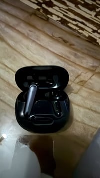 سماعات • خلل باليمين • استخدام قليل