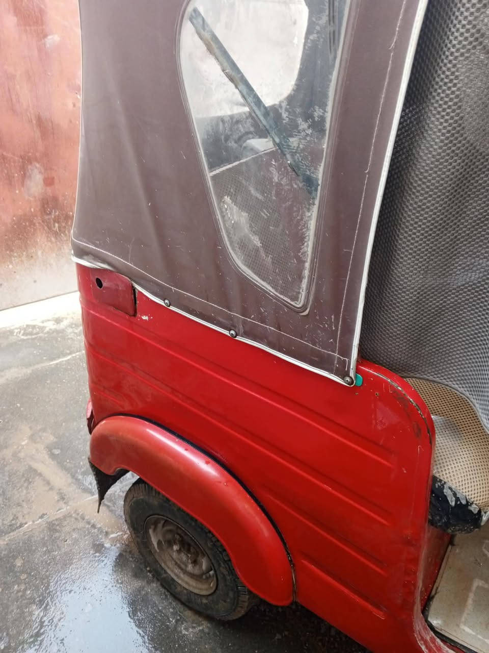 سلام عليكم تكتك البيع موديل 18هذه رقمي ***********
