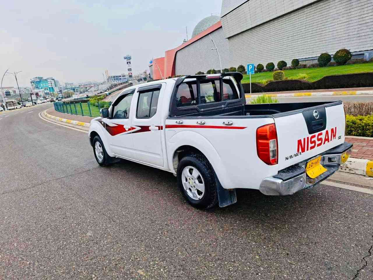 سەرەتا بەناوی خودا ❤️
نیسان نافارا 2012
سعری 79مەعامەلەیەکی زۆر کەم 
سەنەوی تا ٢٠٢٧تازەیە بەناوی خۆمانەوەیە تەحویل خرامە بەناوكردن. بەشەرتت 
گێڕومەكینەی بەشەرت تەقەو ڕەقەی نیە كارەبای گشتگیانی مەزبوتە تەبریدە گەرمی بەشەرت
لەناوو لەدەرەوە بەس ماشەڵای دەوێت دوسەو پەنجا مەسرەفی تیانیە سەیارەكە بەچواردەورا پەڵە پەڵەیەكی كەم بۆیاخی هەیە بێدەعمو لێدراویە بەحیزام دەیفرۆشم تاقەتی سەرئێشەمنیە 
بەس فرۆشتنە قیستو قەرزم نیە لەگەڵ ڕێزمدا 
لەسلێمانیم ژم:*********** Singapore
