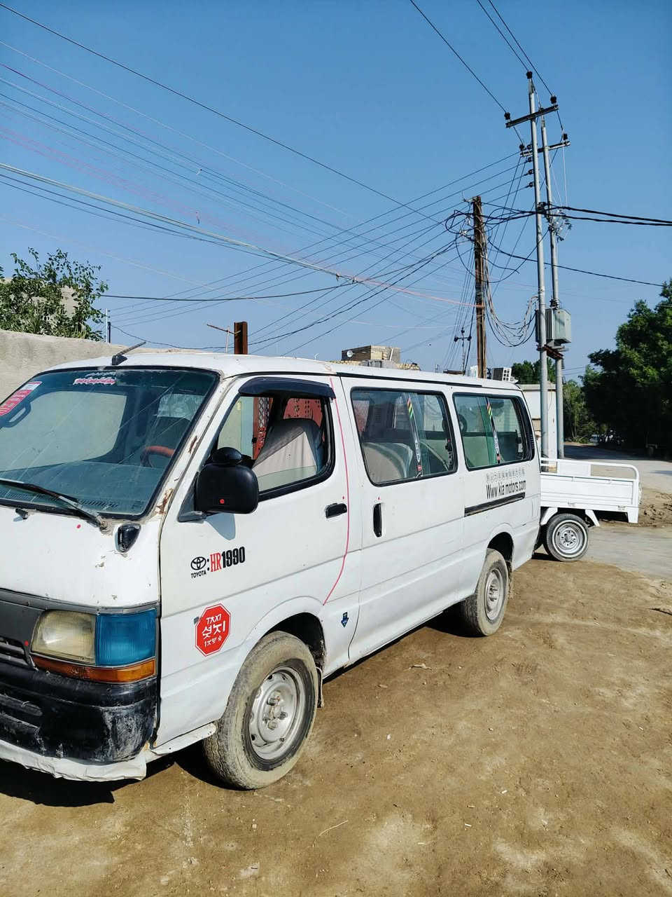 ‏سلام عليكم تيوته هايس ١٤راكب  موديل ٩٤ سنويه كارتونية بغداد راعيه ابو سنويه بديالى محرك كاز بنكو بي خيط تبخير كهربائيات كله شغاله سنويه نافذه ب2018 مكان ناصريه البطحاء أنا مكلف بنشر رقم أبو السياره *********** سعر ٣٠ وبيها مجال وشرط التحويل
