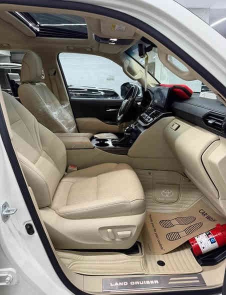 ‏Land cruiser 2023 VX limeted Twin Turbo
الف 37 KM📦
لاندكروز VX (توین توربوو)  
مكفول كفاله عام من كلشي
٤ تاير دنلوب جديد‏‎
سنة الصنع: 2023
‏‎ضمان شركة SAS
كل غراض بلادي موجود
ماشييه  37 الف  كم 
‏‎المواصفات :
-المصابيح:  LED
-كاميرا  
-رادا أمامي خلفي جانبي
-نظام الصوت JBL
- محرك 6 سلندر 3.5L توربوو
‏‎- فتحة سقف ( سلايد ) 
-٣ شاشات 
- شاشات ترفيه خلفية
‏‎- مقاعد جلد-تدفئة-تبريد
‏‎- مقاعد كهربائية 
- مقاعد امامية تبريد 
- ⁠تبريد وتدفئة امامي خلفي 
‏‎- بصمة الابواب 
‏‎- صندوق كهربائي
‏‎- مصابيح LED و زينون
-7 راكب 
-شحن واير ليس 
-حساس امامي خلفي 
‏‎- حجم العجلات 20 inch 
مكفول كفاله عام كلشي مابيها بل باكيت
تخم تاير دنلوب جديد 
مكفولة كفالة عامة من الدعامية إلى الدعامية
‏‎ بدون صبخ .بدون بارد  ،بدون رصعات ،بدون حتى شخط
‏‎دعاميات هم بدون صبغ ،رمل مابي ،لحية بدون صبخ ..بقية كلها بشرط

محرك كير بشرط مامفتوح
‏‎سيارة حيل نظيفة كلشي عل بلاد لوك
‏‎سنوية زنكة كلشي جديد مدفوع لـ2029
‏‎باسمي السنوية بشرط تحويل و خرامة 
‏‎سيارة مابيـها دينار مصرف كامل من كل نواحي

نفسي يوم /تحويل و وكالة حاظر 
مكانك /داخل سليماني
سعر 725$ 
- ⁠*********** 📞 السليمانية
