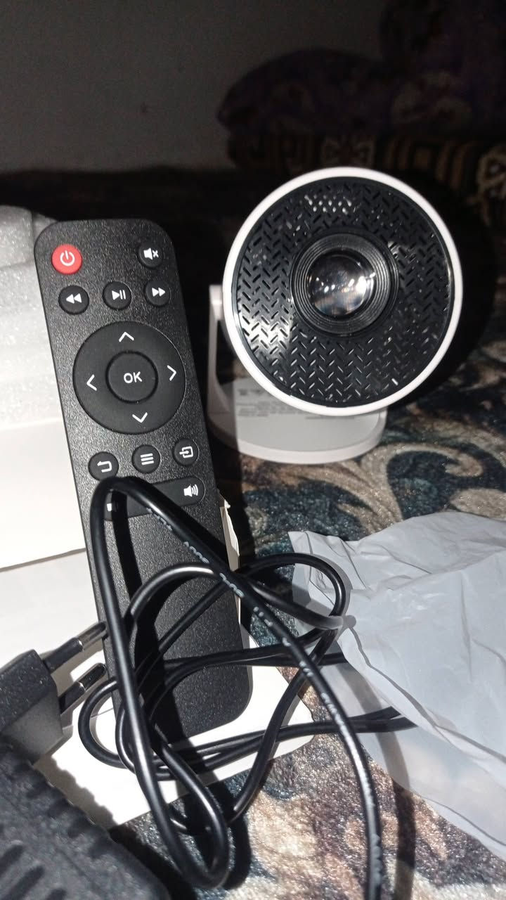 السلام عليكم تاتا شوب البيع سعره 25 فقل مع توصيل جهاز شغال سليم يدعم 

HD
USB
منفذ هتفون او سماعه خارجيه 
ان سماعه داخليه مخيطه ⚜️
تواصل مراسله الصفحه
(مكلف في النشر)


**إذا كنت صاحب هذا الإعلان وتريد حذفه لأي سبب، رجاءا أرسل رسالة إلى الدعم الفني**