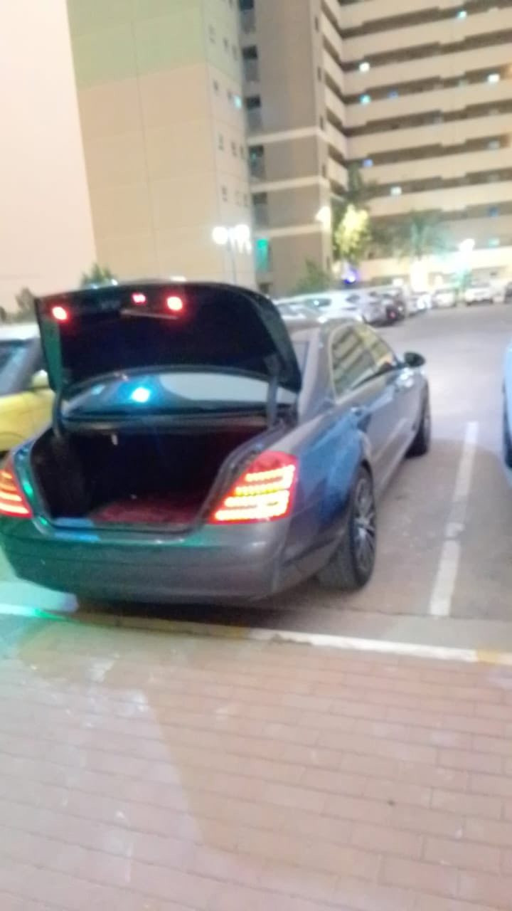 السلام عليكم 
سياره مارسدس S350 
موديل 2009 بلاديه 
 كير مكينه  حداديه كفاله 
بيها صبغ مثل ما موضح بل سونر 
مكينه ٦ سلند 
بنوراما  
جنطه كهرباء  
جوبلسات 
رقم شمالي باسمنه 
السعر 18,500$  وبيها مجال 
العنوان بغداد الجديده 
لتواصل : ***********
