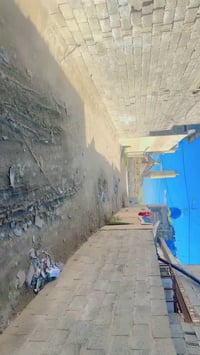 بيت بتجاوز للبيع بالغزاليه نهايه شارع المركز  ٠٧٨٦٦٠٨٤٣٩٠