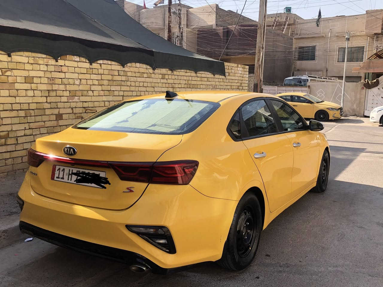 سلام عليكم كيه فورتي موديل 2019
فول ماعدا البصمه 
حادثها موضح بصور ماشيه 110 تبديل جاملغات اماميه بدون ايرباك وبدون دواخل 
كير مكينه بلاديات ممفتوحات
كير سيفيتي بلادي سيارا ممتعًوبه وجديده 
مكاني بغداد شعب.   سعرها 136وبيها مجال بسيط 
 للتصال فقط..***********
