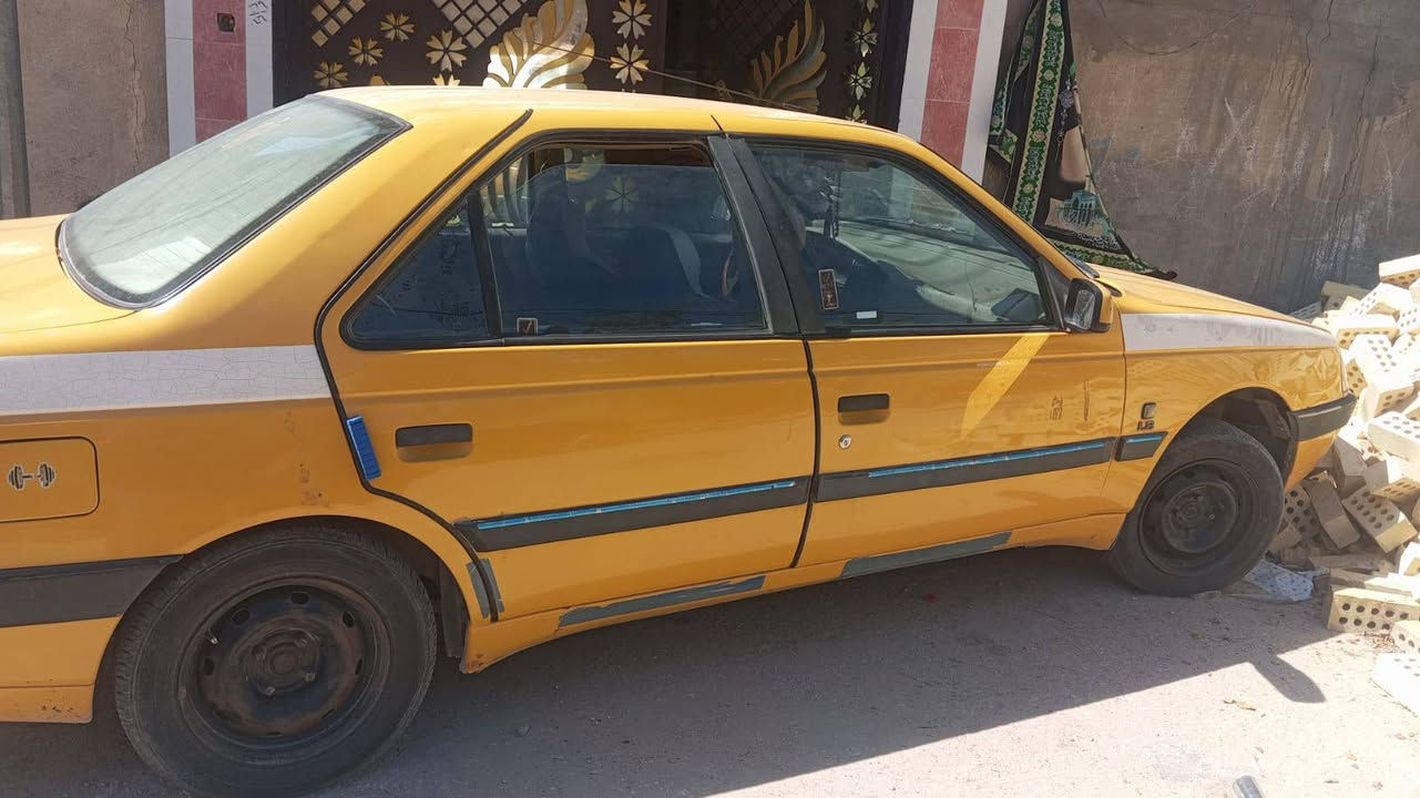 سلام عليكم  بيجو لميس 16 عليه هيئه وغرامات 5 ورقات يعني 750   راعيه يريد مداور   مكينه تبخر تبريد ثلج حداديه نضيفه كهربائيات شغاله   ***********

 سعره صافي 24 وبيه مجال قليل الغرامات ولهيئه ع مشتري يعني 24 صافي وبيه مجال قليل شراي اتصل

