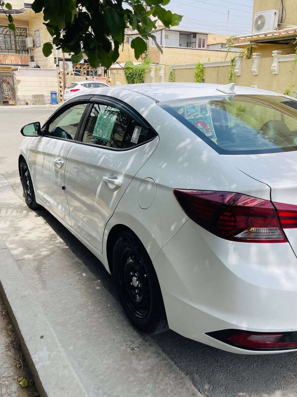 النترا 2019 وارد أمريكي كلين محرك 2000 دوش گير AT رقم اربيل السيارة باسمي  عنواني بغداد الحرية للاستفسار اكثر ***********
