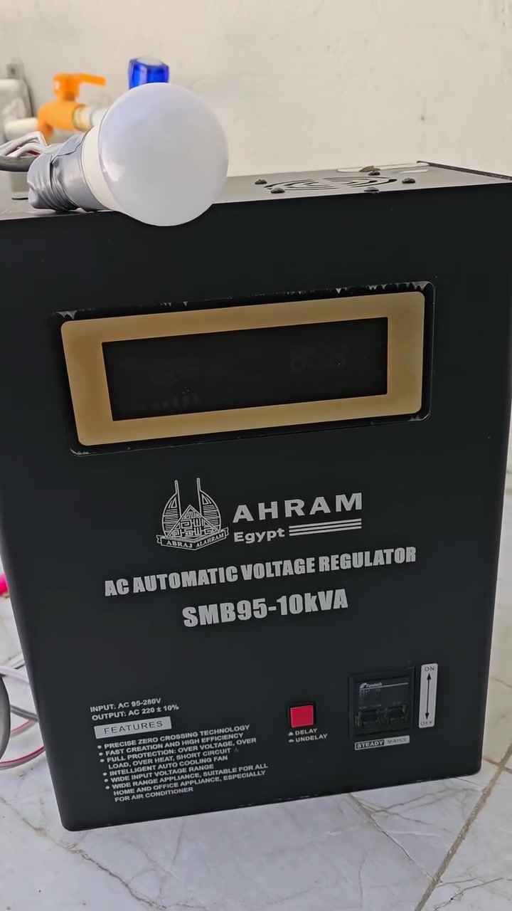 رافع فولتية أصلي شركة الأهرام 10 kv يعني ٤٠ أمبير 
أني مشتري  280 $ ، حتى يحول لو أقل شي من ١١٠ فولت الى ٢٢٠ فولت ،
أريده ١٠٠٠٠٠ مئة ألف ومااعرف شنو عطلة بالضبط يجوز بسيط صار سنتين تاركه بالبيت لأن مامحتاجه كهرباء المنطقة صارت طبيعية الفولتية ٢٢٠


**إذا كنت صاحب هذا الإعلان وتريد حذفه لأي سبب، رجاءا أرسل رسالة إلى الدعم الفني**