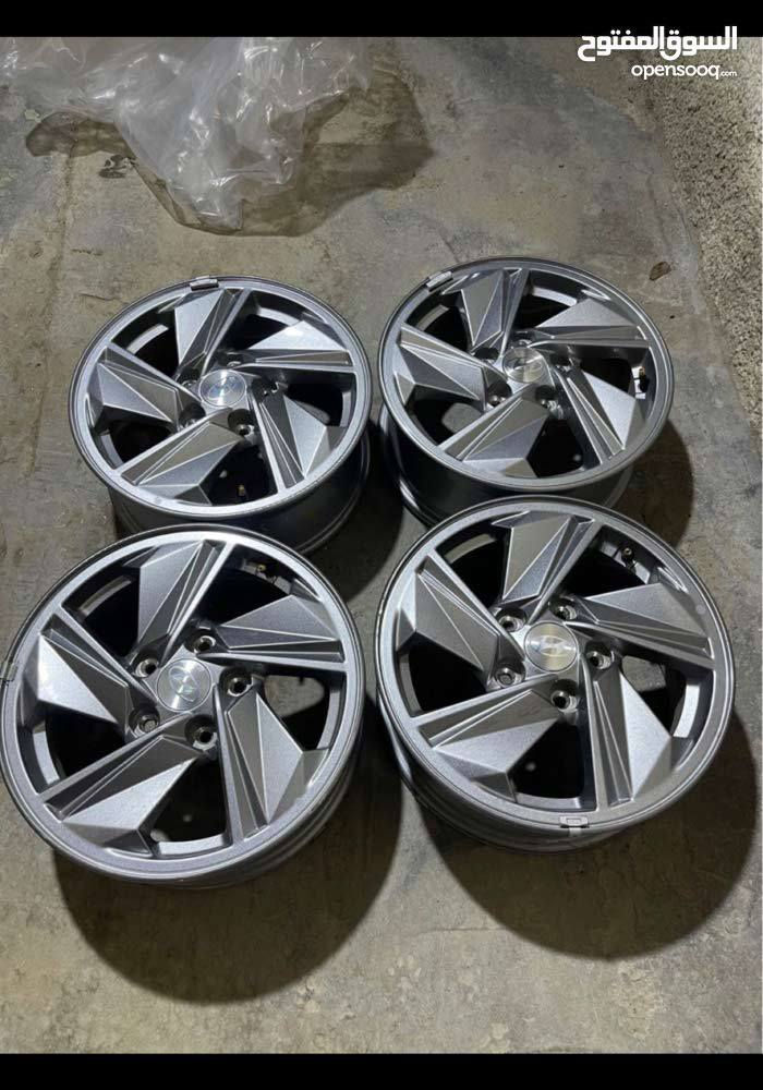 ويل كب حجم 15 مال النترا 24 مع الاطارات جيب وشد مكفول من العواج والتصليح مراوس فقط بحجم 16 او 17 حسب الرغبه مكاني بصره


**إذا كنت صاحب هذا الإعلان وتريد حذفه لأي سبب، رجاءا أرسل رسالة إلى الدعم الفني**