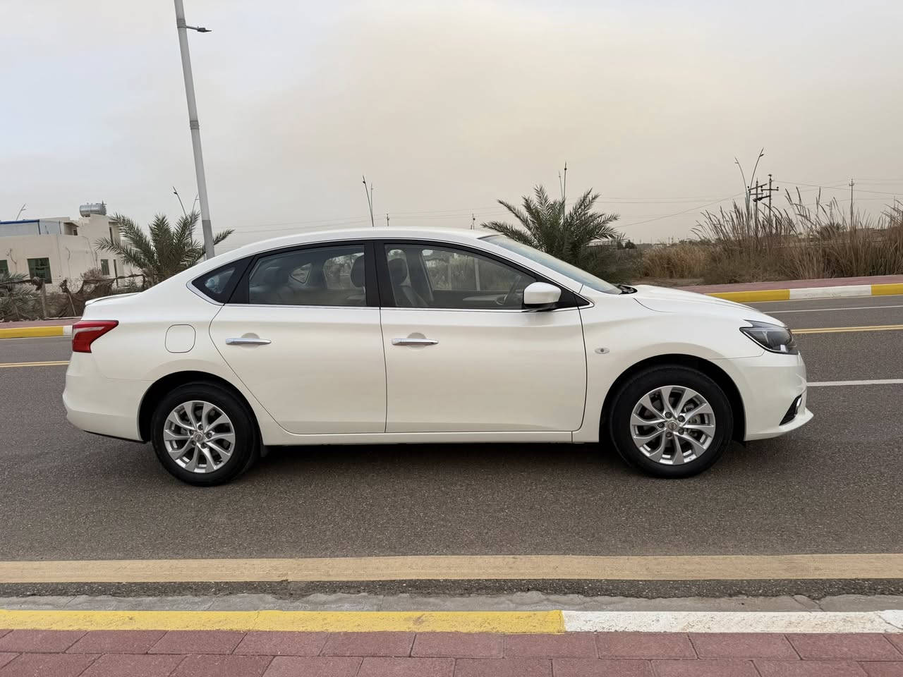 نيسان سنترا2024
رقم اربيل 
( داخل مخمل اسود)
ماشيه ٣٧ الف 
المواصفات 
1_ محرك 1600 
2_ شاشه وكامرة
7_ ويل كب
9_ نظام ايكو 
10_ اطفاء ذاتي
11_ مانع انزلاق 
13_بكلايت لد 
مكاني الانبار رمادي 
سعرالنهائي  ١٢٠ ورقه 
***********
