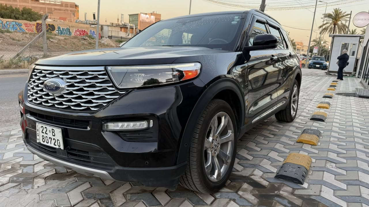 للبيع | فورد إكسبلورر بلاتينيوم 2020 | أعلى فئة
المواصفات:
 • وارد أمريكا
 • محرك 6 سلندر سعة 3.0L توين تيربو (EcoBoost)
 • كير أوتوماتيك 10 سرعات
 • نظام دفع رباعي ذكي (AWD)
 • اقتصادية بالنسبة لفئتها
 • اللون الخارجي: أسود
 • اللون الداخلي: أسود جلد فاخر
 • ماشية 110 الف كليو متر 

الفئة بلاتينيوم (أعلى فئة) وتحتوي على كامل المواصفات التالية:
 • تشغيل بصمة + بصمة على الأبواب
 • فتحة سقف بانوراما
 • كاميرات 360 درجة
 • أوتو بارك (ركن ذاتي)
 • تبريد + تدفئة + مساج للمقاعد الأمامية
 • تدفئة للمقاعد الخلفية
 • تدفئة للمقود (ستيرن)
 • شحن لاسلكي
 • نظام صوتي فاخر B&O (بانغ أند أولوفسن)
 • شاشة لمس كبيرة مع نظام ملاحة
 • شاشة عدادات رقمية
 • نظام Apple CarPlay و Android Auto
 • تبريد هواء خلفي منفصل
 • تحكم كهربائي بالمقاعد مع ذاكرة
 • باب خلفي كهربائي + فتحه بالرجل (Foot Sensor)
 • الجنطة شفط (Power liftgate with soft close)
 • مرايا كهربائية مع إشارات وشفط أوتوماتيكي
 • حساسات أمامية وخلفية
 • نظام النقطة العمياء
 • نظام التحذير من التصادم الأمامي
 • نظام المساعدة على البقاء في المسار
 • مثبت سرعة ذكي (Adaptive Cruise Control)
 • نظام التحذير عند الرجوع للخلف
 • أنوار LED أمامية وخلفية
 • جنط بلاتينيوم 21 إنش
 • نظام تعليق ناعم ومريح
 • نظام تحكم بالطرق المتعددة (Terrain Management System)

الحالة:
 • السيارة  وارد امريكي 
رقم اربيل 
 • بدون أي تبديل قطع نهائيًا
 • حادث خفيف جداً: دعامية خلفية + صبغ جزء من باب الصندوق
 • فقط كلبسات الدعامية الأمامية، بدون تبديل
 • جميع الإيرباكات والحساسات سليمة 100%
 • السيارة مكفولة وجاهزة

السعر 30,000$

***********
