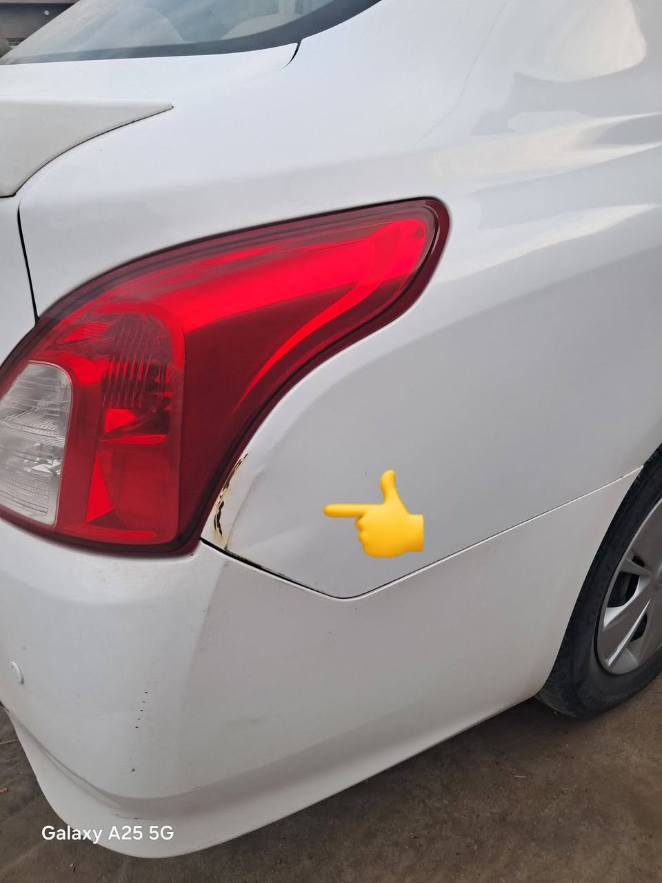 السلام عليكم  سني هندي 2019
بليته زركه ماشيه 102 الف بدون تبديل او صبغ
بسمي سونار موجود ب صور وبيه طخه كلش صغيره 
بجاملغ الخلفي ماشر عليه ب صور  السعر 108 وبيه مجال *********** بي وتساب مكاني بغداد
