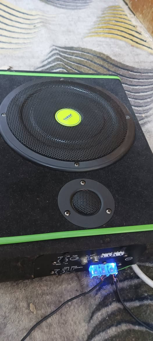 للبيع دمام اصلي اصلي دمام سياره فول دبه صوت دمام حجم صغير يصير حته جوه الكشنات السايق تعرفون هاي نوعيه غاليه ماخذه60  ريده40 مكاني كربلاء ولصيل يعرف سعره بس بي شك بل قماش موضح بل صور رقم***********
