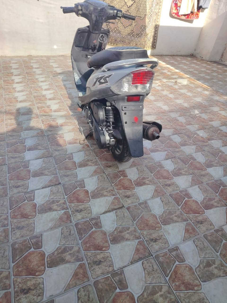 السلام عليكم ماكس عدله نضيفه ما مفتوحه وكله بلاديه كهربائيات كلها شغاله سلف هندر دراجه ما ماشيه جديده امانت الله اليريدها يتصل خاص مازنجر ما عندي بس واتساب ***********
